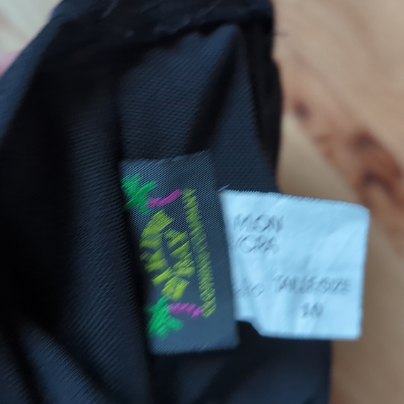 Bikini Bay. Black. Strapless Tankini Top. Size 10. - Picture 2 of 5